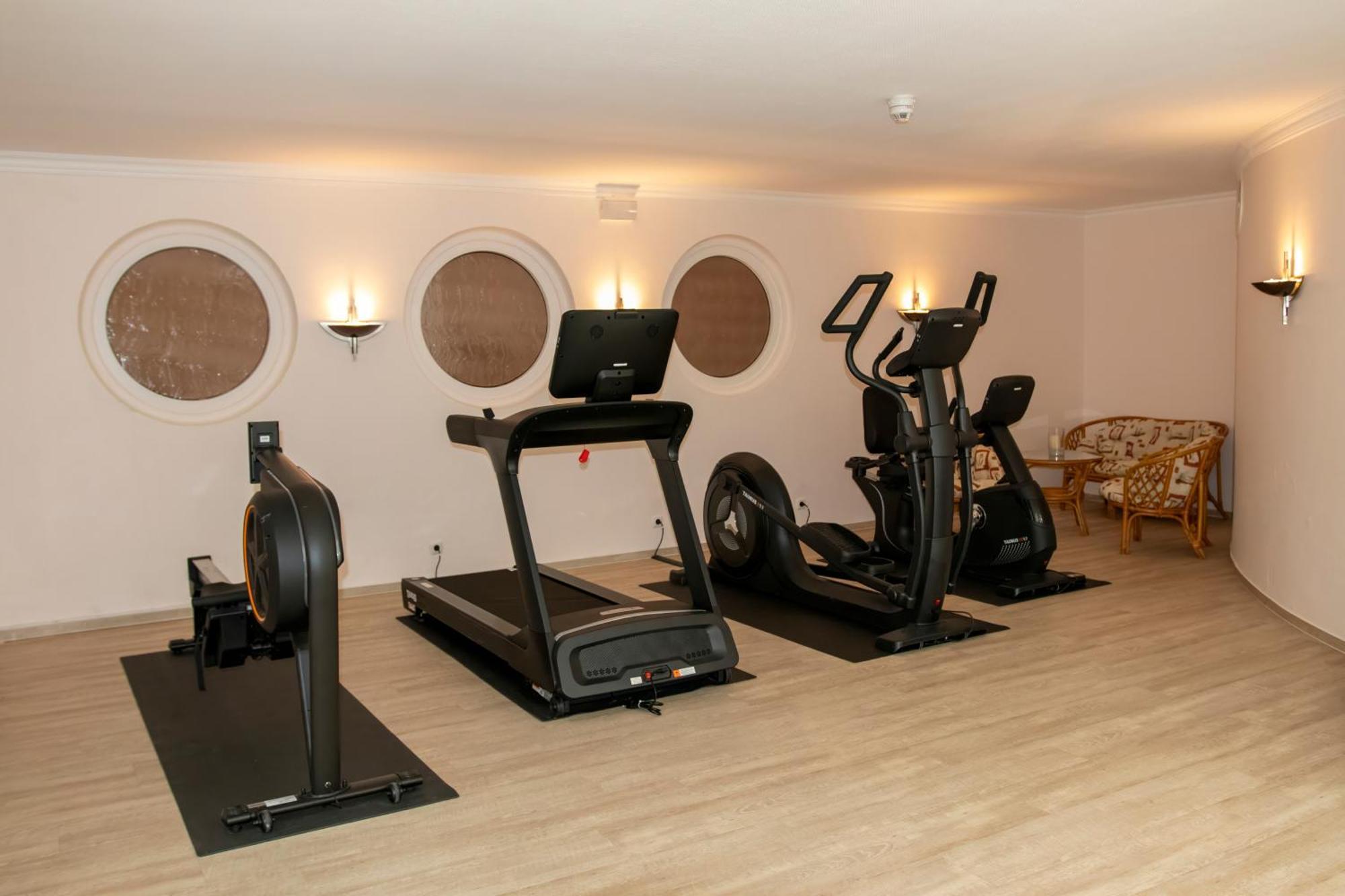 Golf- Und Wellnesshotel Amtsheide Bad Bevensen Eksteriør bilde